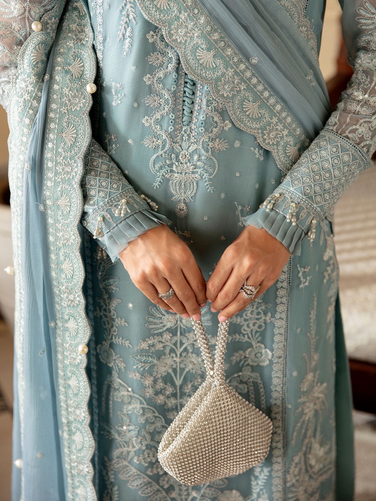 Gulaal Embroidered Chiffon Volume 2 '23 Unstitched 4-Piece Suit - GL-EC-23V1-05-CALYPSO