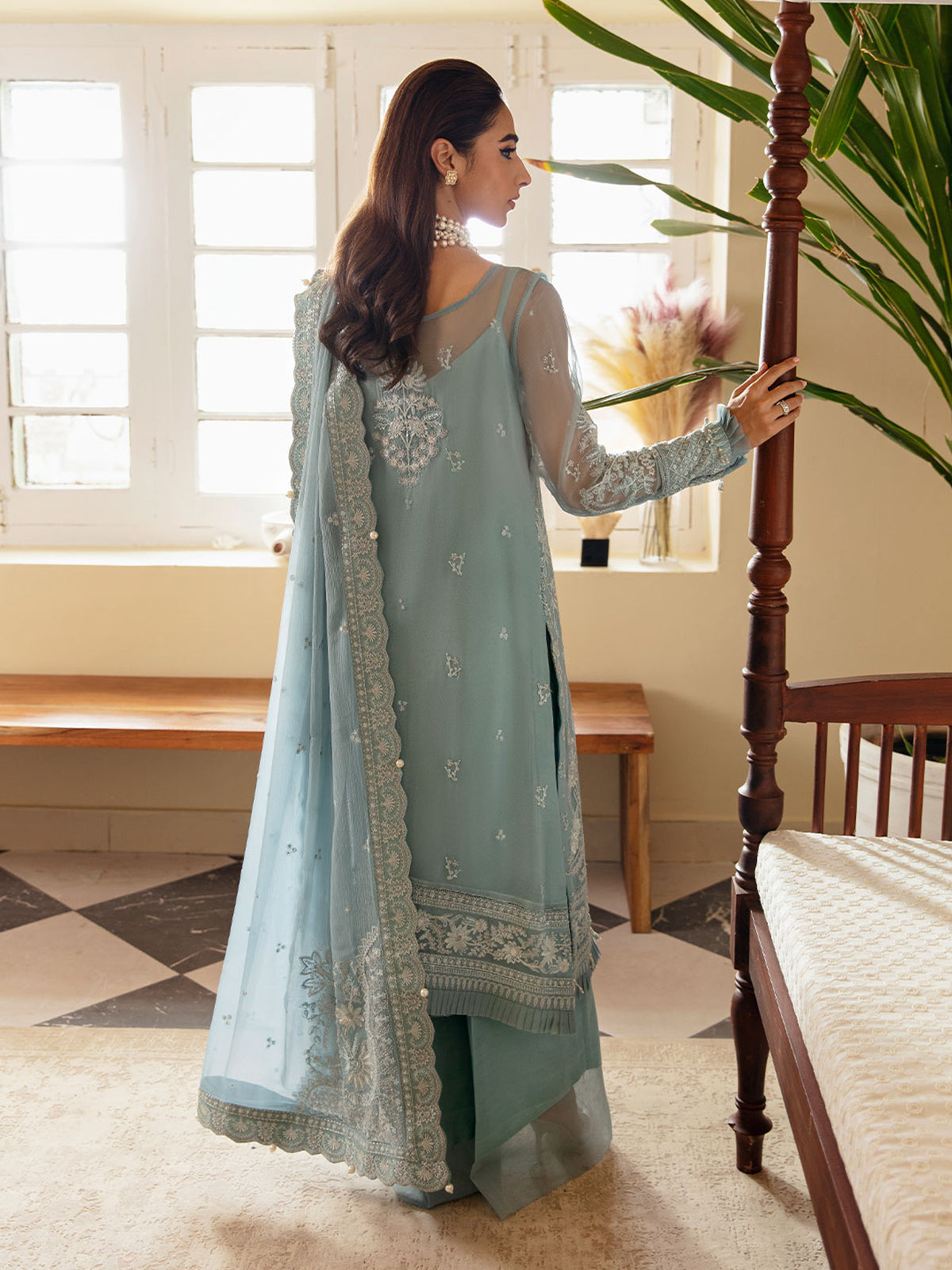 Gulaal Embroidered Chiffon Volume 2 '23 Unstitched 4-Piece Suit - GL-EC-23V1-05-CALYPSO