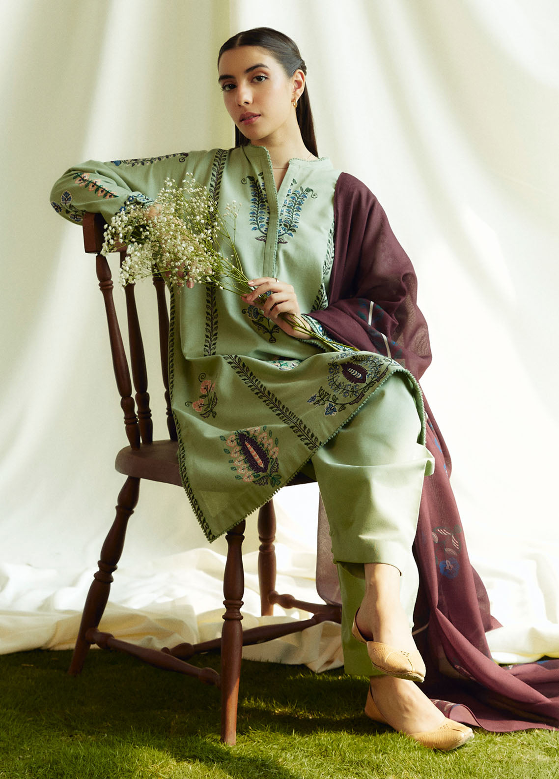 Coco Luxury Winter by Zara Shahjahan Unstitched 3-Piece Suit - CW-ZS-3B