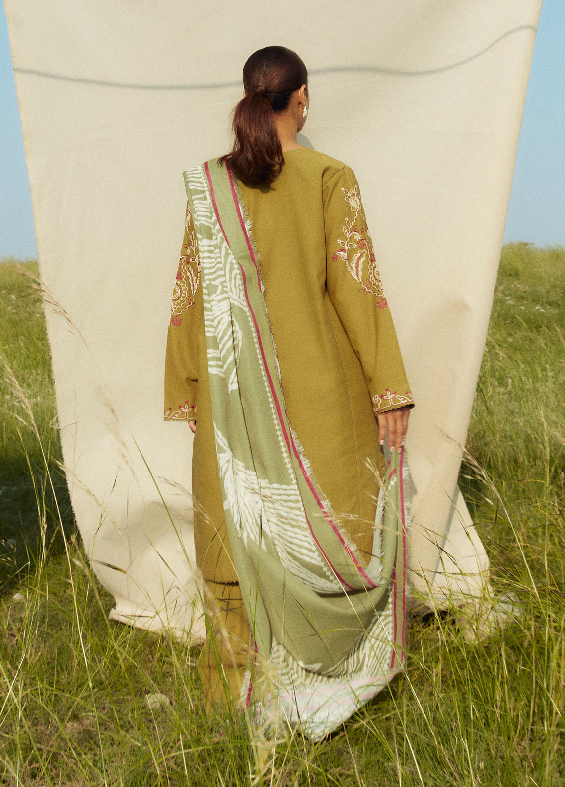 Coco Luxury Winter by Zara Shahjahan Unstitched 3-Piece Suit - CW-ZS-5A