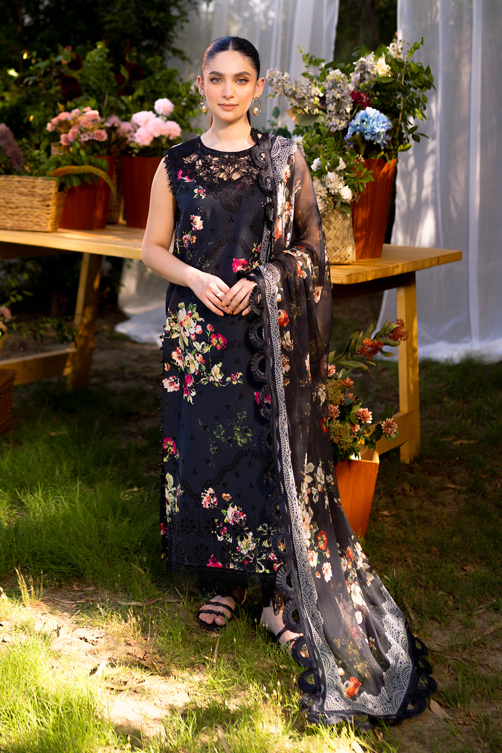 Neeshay Summer Lines Printkari Unstitched 3-Piece Suit - NOIR