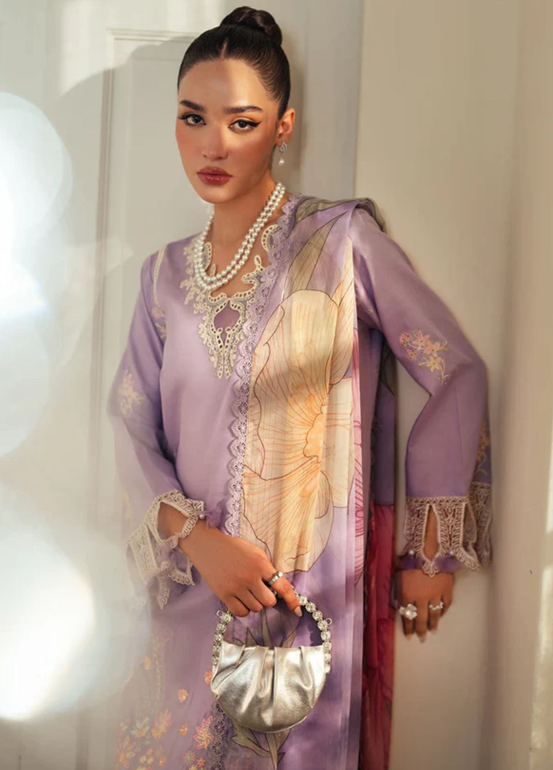 Aabyaan Miraal Signature Viscose Unstitched 3-Piece Suit - MS-AV-08-SUHANA