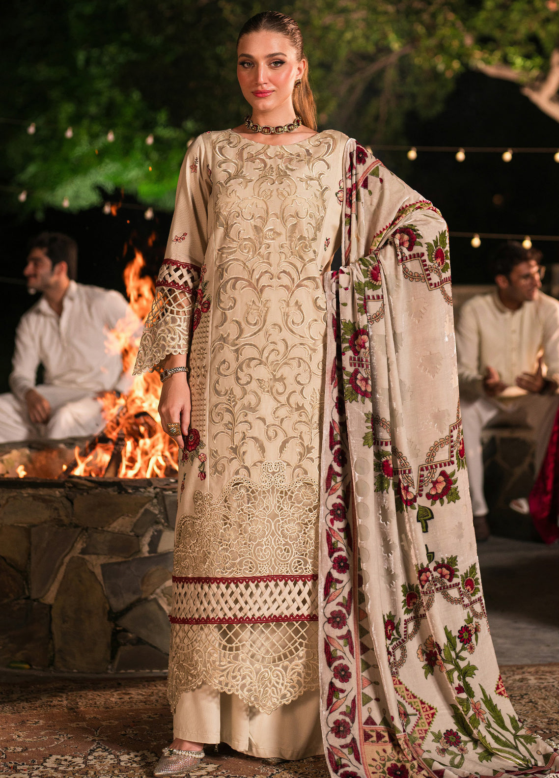Mahnur Nazakat Winter Unstitched 3-Piece Suit - MNW-04-KIVA