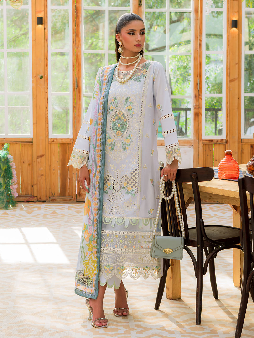 Mahnur Bella Luxury Lawn Unstitched 3-Piece Suit - BLL-S24V2-03